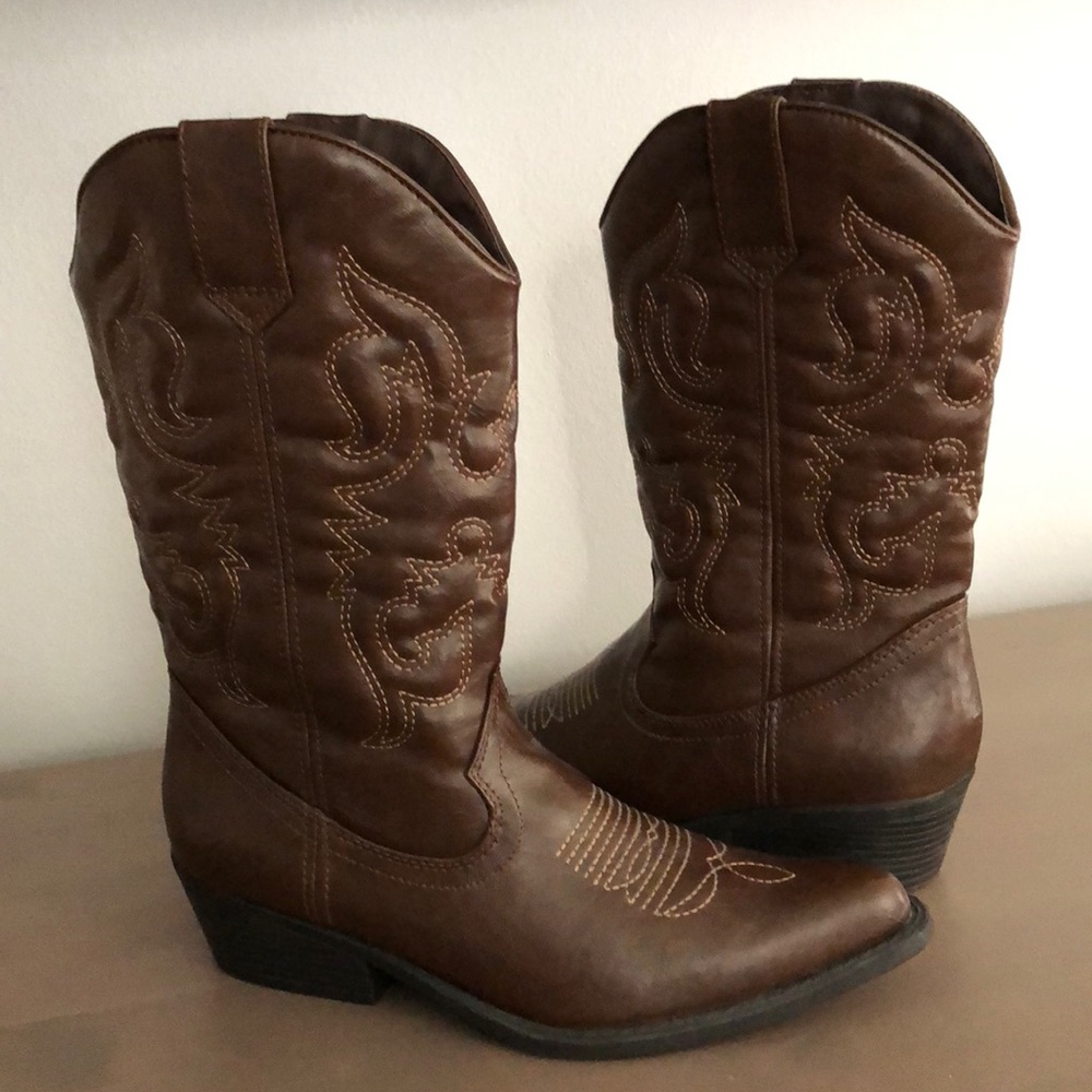 Madden Girl Cowgirl boots!